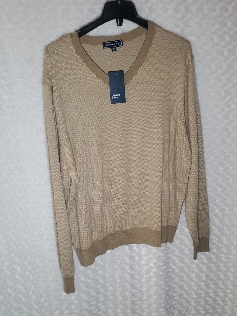 crown & ivy Men's V-Neck Sweater in Beige Tan XXL